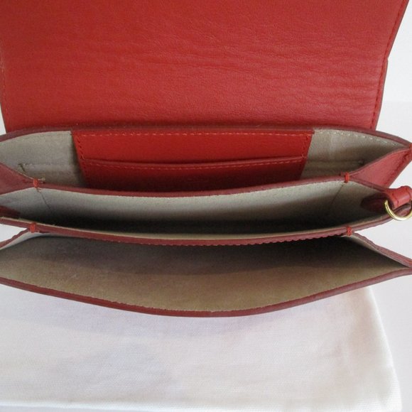 Chloe Red Crossbody Bag with Gold Chain - Picture 5 of 7